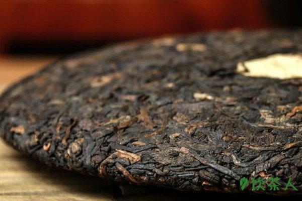 普洱茶生茶熟茶哪种好，生熟普洱茶哪个好