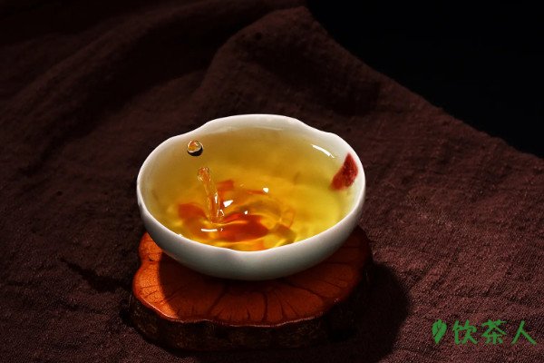 红茶口感好怎么描述，红茶的口感和香气特点描述(饮用特征各不同)