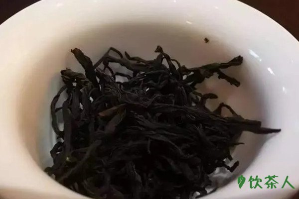 正山小种是什么茶，适合什么季节喝(世界上最早的红茶品种)