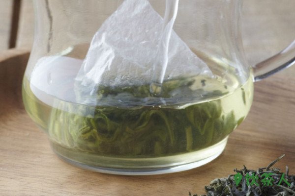 泡的茶凉了可以喝吗，泡好的茶凉了续加热水还可以喝吗
