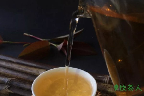 白茶怎么泡还是煮，白茶的喝法是泡还是煮(煮泡皆宜)