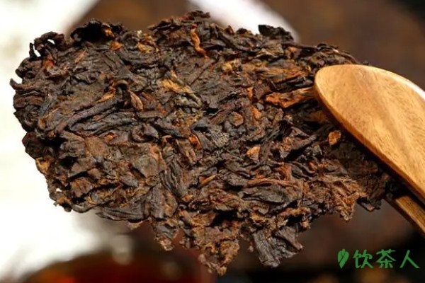普洱生茶和熟茶的区别，普洱生茶和熟茶哪个好(五大差异介绍)