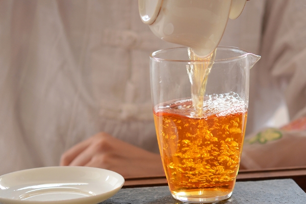 泡茶为什么不建议用玻璃杯，琉璃杯不能喝茶的原因