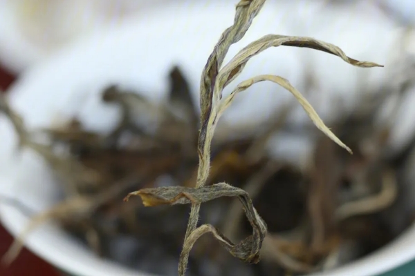 茶叶过期了千万别扔，过期茶叶的妙用