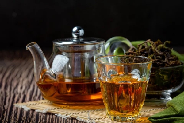 老人适合喝什么茶，乌龙/红茶/普洱/黑茶