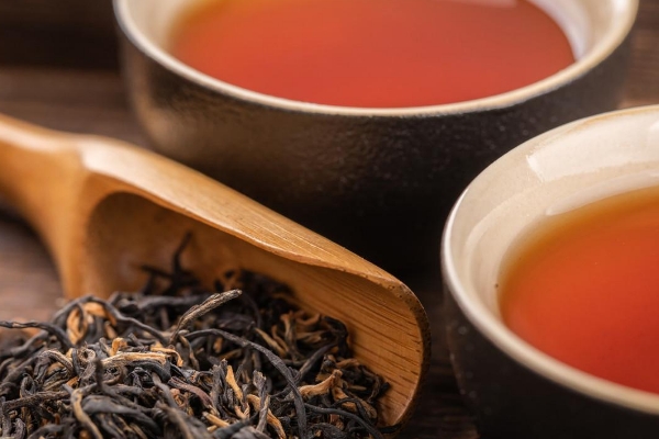 晚上喝红茶好不好，可以在饭后饮用(促进消化)