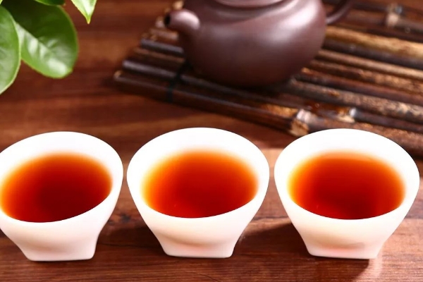 高血压能喝红茶吗，可以适量饮用红茶