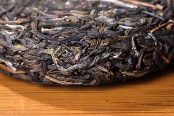 什么茶叶容易出假茶，有绿茶/红茶/乌龙茶/普洱茶
