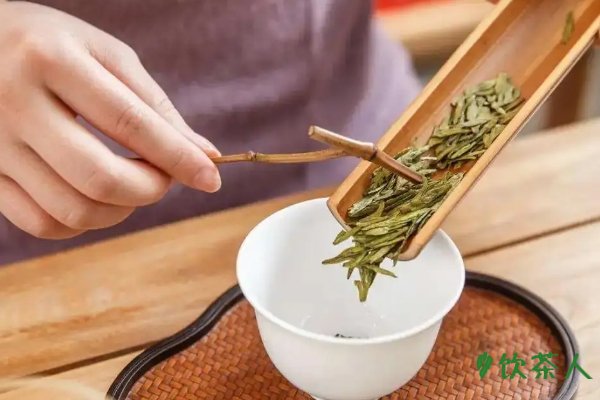 正确的泡绿茶8个步骤，备具/赏茶/温杯/投茶/浸润/冲泡/分杯/品饮