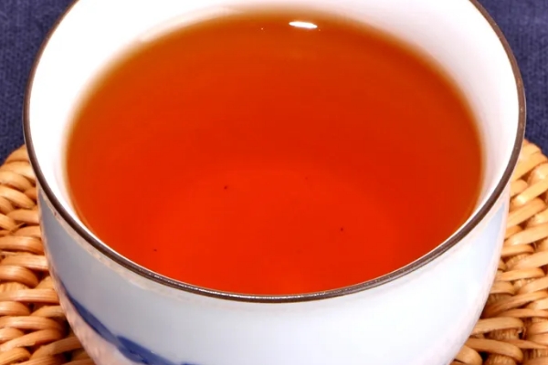 减肥茶哪种最有效效果最快，绿茶/红茶/乌龙茶/普洱熟茶